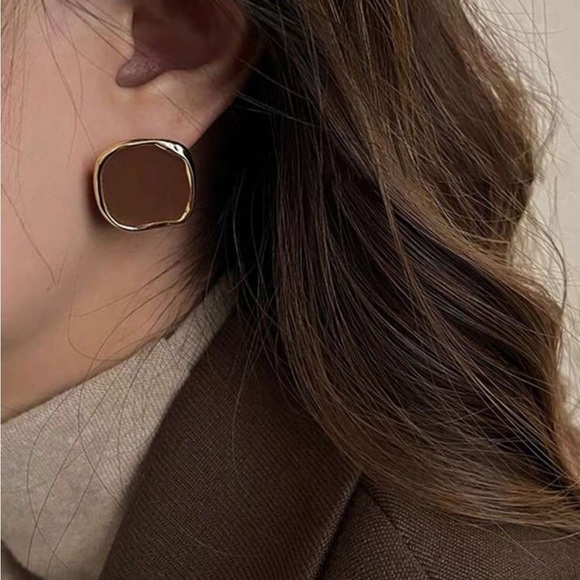 5for $25 Brown Earrings - Picture 1 of 5